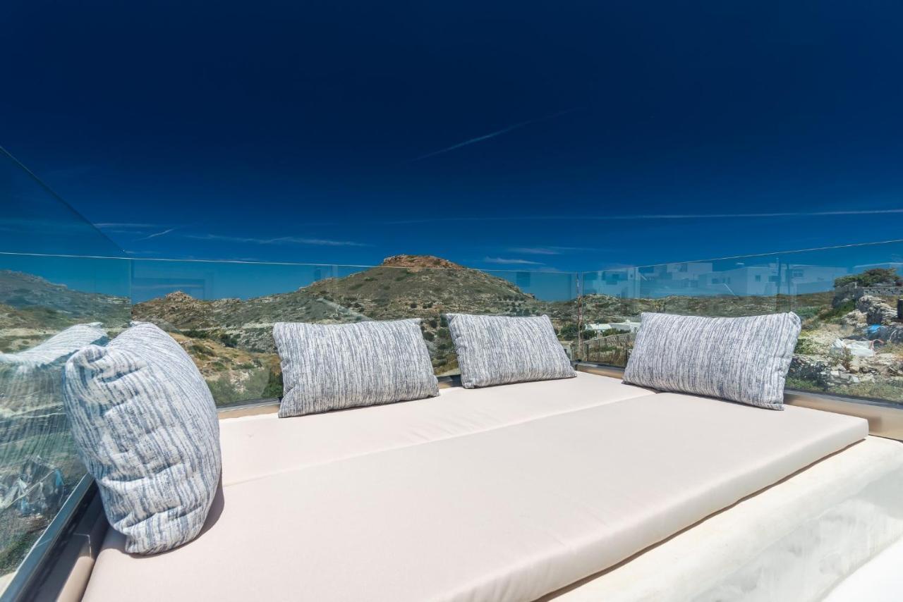 Geomilos Deluxe Rooms Triovasalos Exterior photo